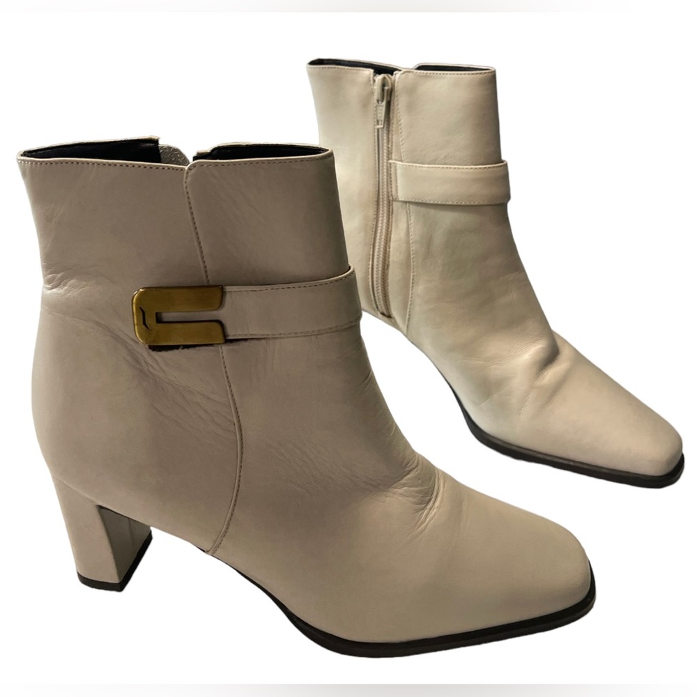 Lord & Taylor Women’s Ava Ankle Leather  Heeled Booties sz7 Beige